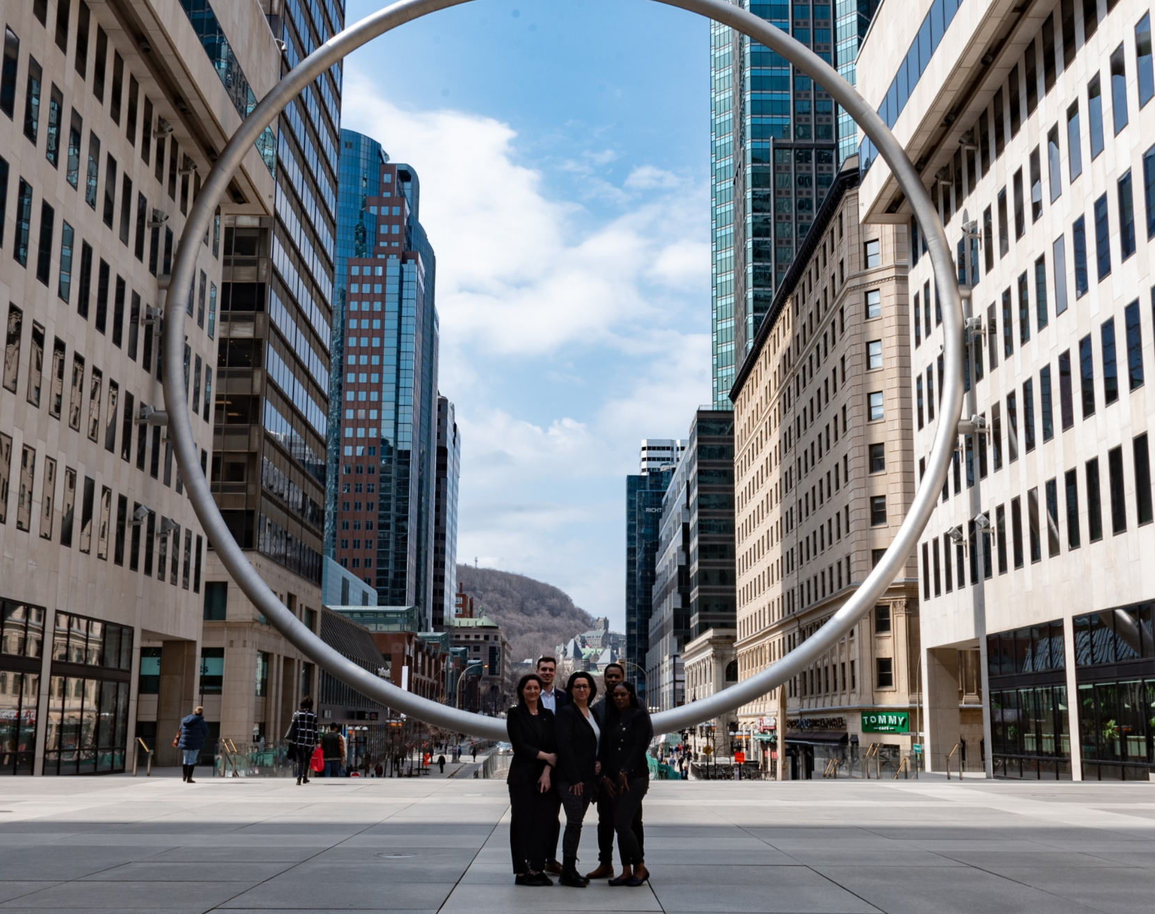 Remote executive recruitment for companies expanding to Greater Montreal